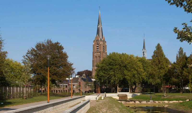 Motorrijles Max in Vlijmen
