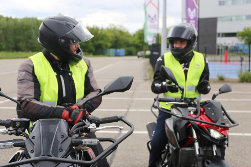 Kawasaki lesmotoren Motorrijles Max